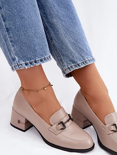 Kožené dámské polobotky na podpatku model 22101223 Béžové - VINCEZA