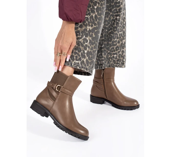 Exkluzívne hnedé dámske členkové topánky na širokom podpätku Exkluzívne hnedé dámske členkové topánky na širokom podpätku