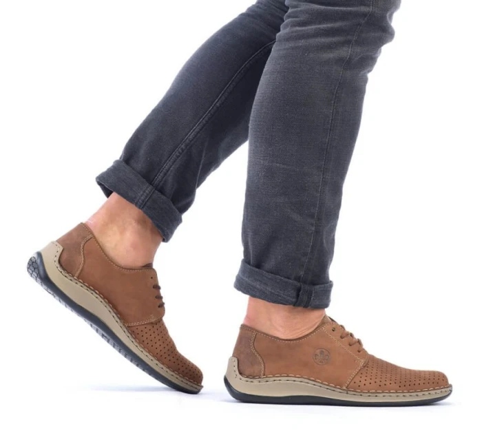 Pánské kožené polobotky M model 22008944 hnědé s ažurovým vzorem - Rieker Pánské kožené polobotky M model 22008944 hnědé s ažurovým vzorem - Rieker