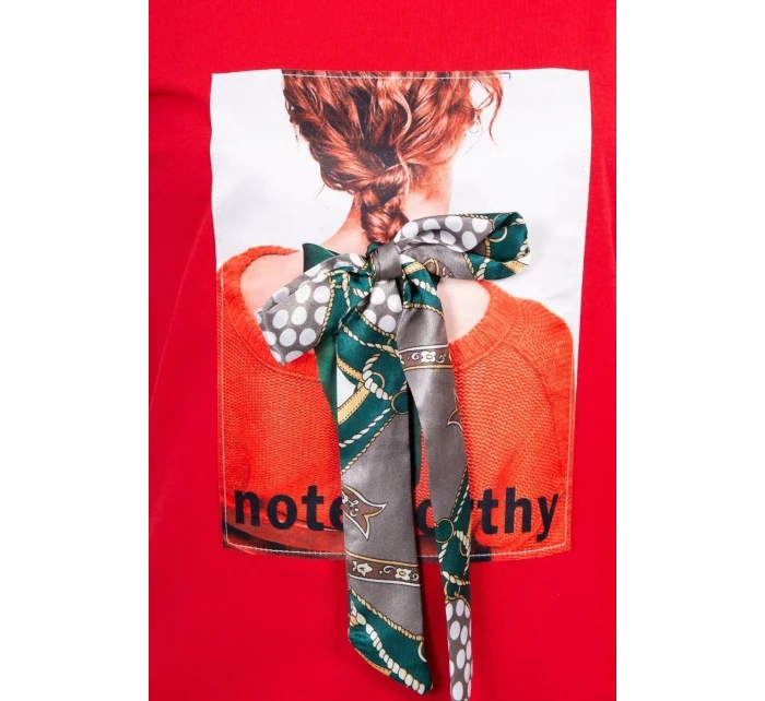 model 18743912 červená halenka s 3D grafikou - K-Fashion model 18743912 červená halenka s 3D grafikou - K-Fashion