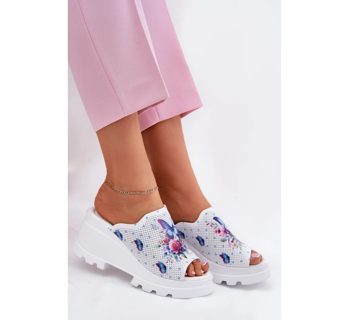 Skórzane Klapki Damskie Na Koturnie Artiker 56C0428 Białe