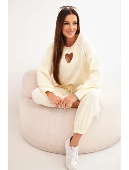 Dámska súprava motýľov s výrezom v tvare srdca žltá