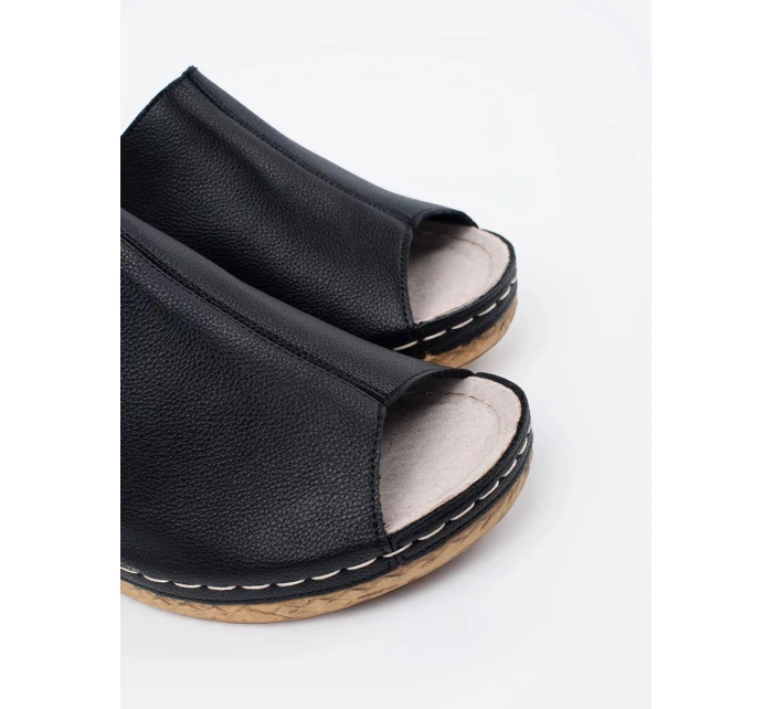 Dámske ponožky na klínku FL1266B - GOODIN