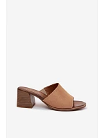 Dámske semišové kožené papuče na podpätku Zazoo 40519 dark beige