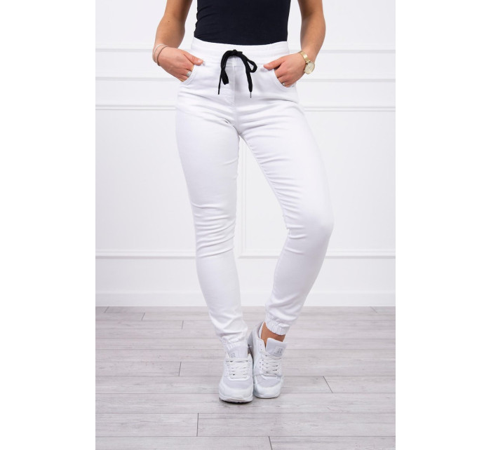 Džínsové nohavice s rebrovaným lemom biele