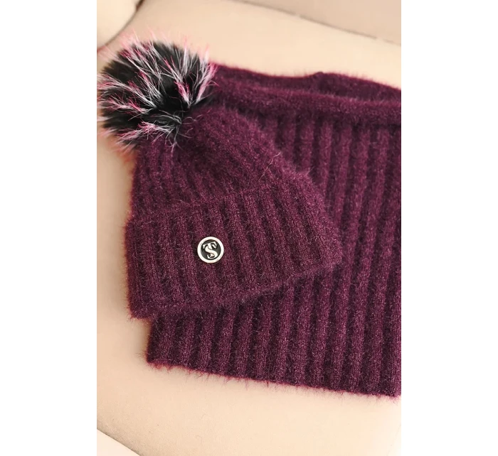 Dámsky zimný set s bambulou a šálom slivka Dámsky zimný set s bambulou a šálom slivka