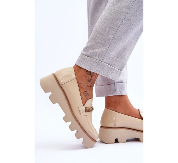 Módní mokasíny na platformě s ozdobou model 21615133 béžová - Laura Messi