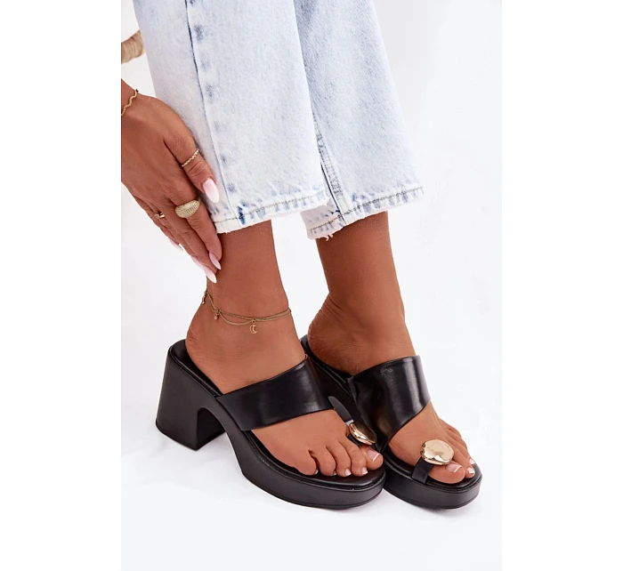 Žabky na podpätku model 225375 Krok vo veľkom štýle