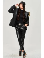 Čierna dámska zimná bunda s kapucňou (j9-066)