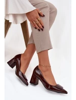 Lakované lodičky na podpatku s ozdobou čokoládové model 21752724 - Boto Lakované lodičky na podpatku s ozdobou čokoládové model 21752724 - Boto