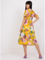 Šaty LK SK model 17420042 tmavě žlutá - FPrice Šaty LK SK model 17420042 tmavě žlutá - FPrice