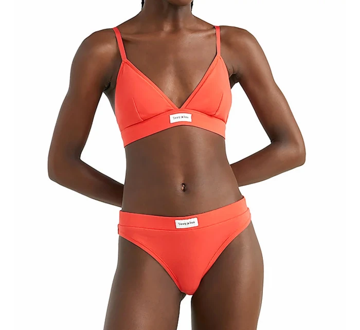 Dámská tanga Essentials model 20908281 - Tommy Hilfiger Dámská tanga Essentials model 20908281 - Tommy Hilfiger