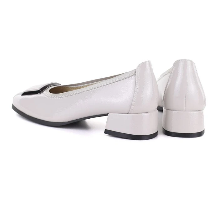 Kožené lodičky na nízkom podpätku sivé Vinceza 18129