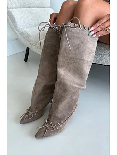 Čižmy na podpätku, model 230951 Step in style