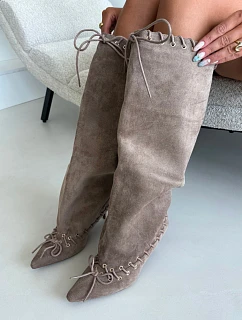 Čižmy na podpätku, model 230951 Step in style