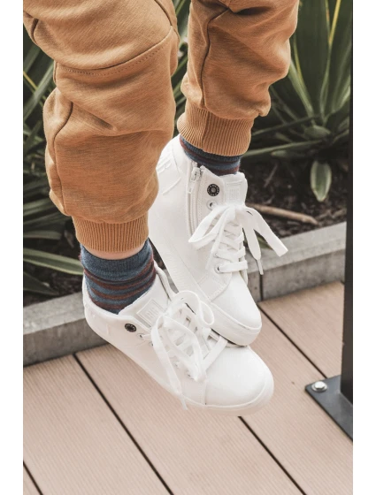 Dziecięce Klasyczne Wysokie Trampki Big Star LL374002 Białe Dziecięce Klasyczne Wysokie Trampki Big Star LL374002 Białe