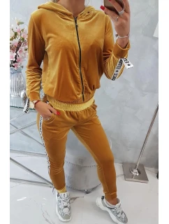 Velúrová súprava s ozdobnými stuhami horčicová