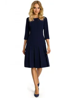 Šaty se pasem a záhyby tmavě modré model 18001701 - Moe