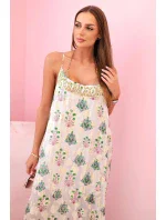 Dámské šaty na ramínka ze světlé viskózy s volánem fialka