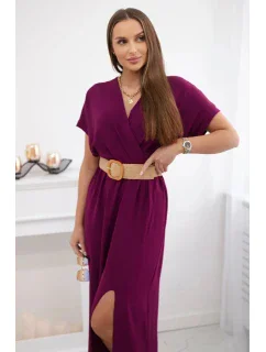 Dlhé šaty s ozdobným opaskom slivka