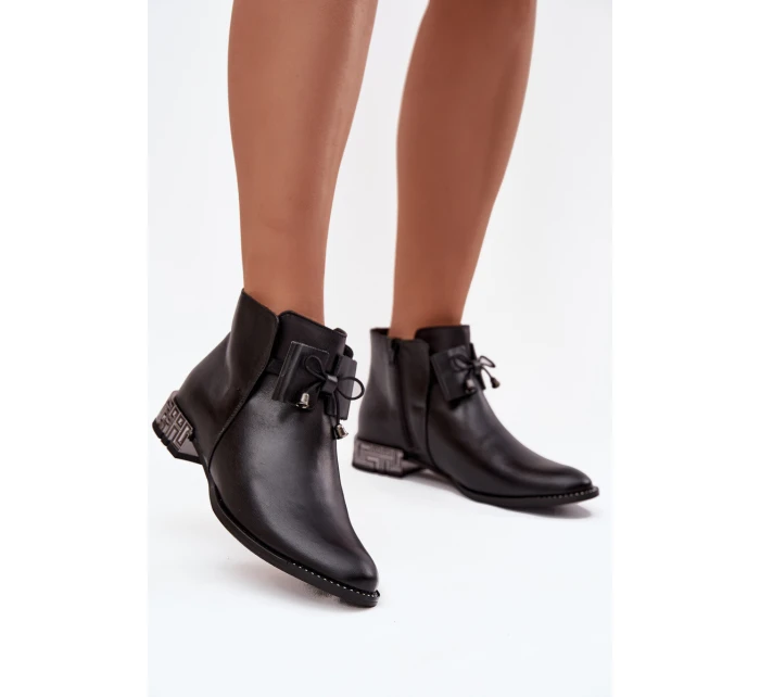Dámské kotníkové boty z pravé kůže na nízkém podpatku Zazoo 1396 Černé