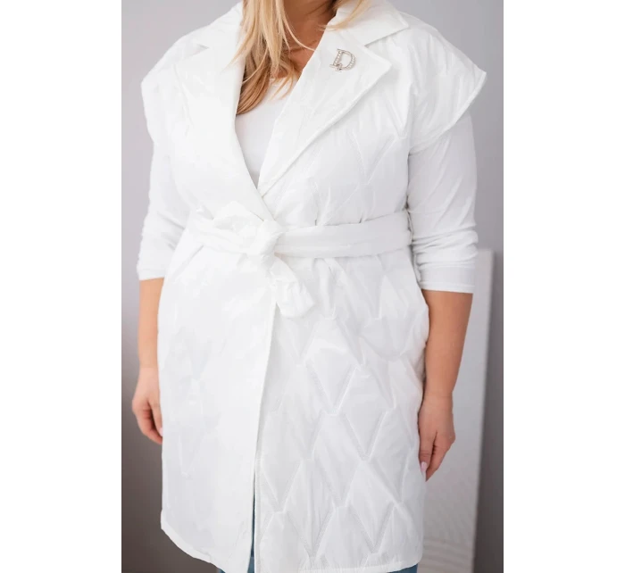 Dámske Plus veľkosť prešívaná vesta s opaskom a golierom biela