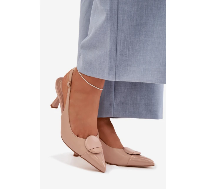 Dámské sandály na podpatku s ozdobným detailem Béžové model 22027885 - Boto