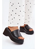 Dámské nazouváky na platformě Černé model 22107226 - Boto