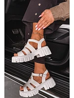 Dámske kožené sandále na platforme s vážkou Vinceza 79627 Beige Dámske kožené sandále na platforme s vážkou Vinceza 79627 Beige