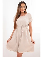 Dámské šaty s krátkým rukávem a páskem v pase béžová