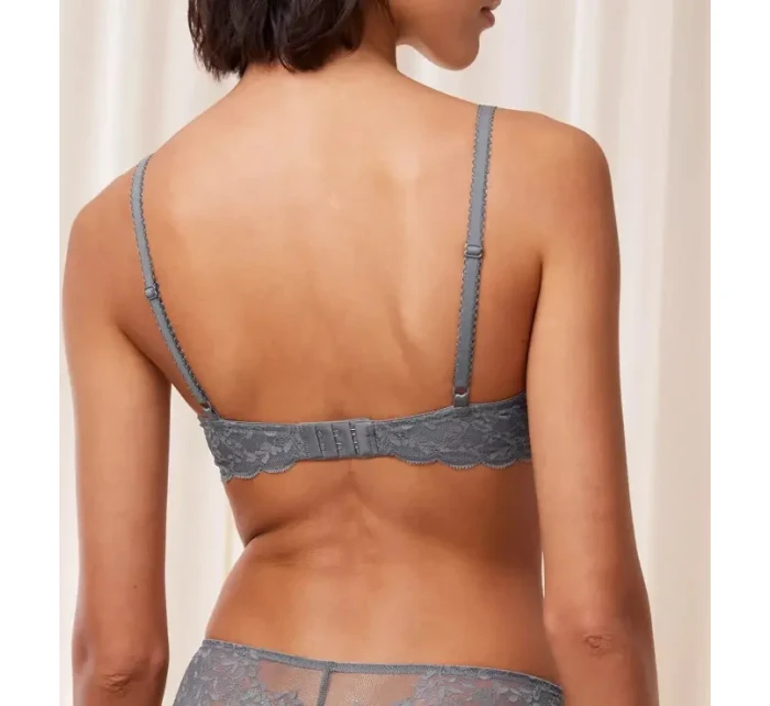 Dámska podprsenka Sensual Spotlight WP - Triumph Dámska podprsenka Sensual Spotlight WP - Triumph