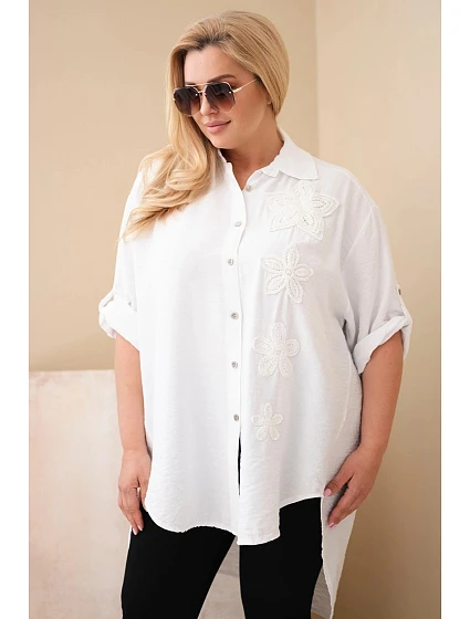 Dámska košeľa v nadmernej veľkosti z viskózy s kvetinovou výšivkou biela