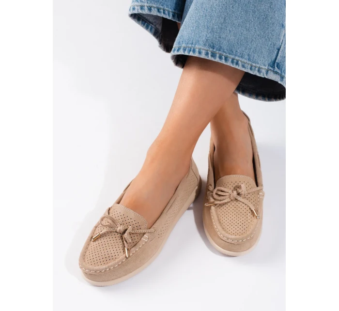 Vynikajúce hnedé dámske mokasíny bez podpätku Vynikajúce hnedé dámske mokasíny bez podpätku
