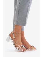 Sandále na podpätku model 215722 Vykročte štýlovo