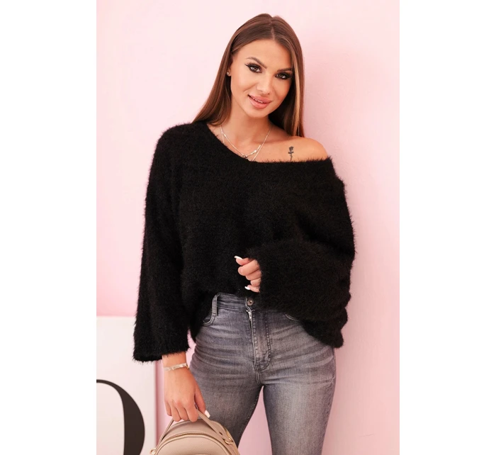 Dámsky mohérový sveter voľného strihu s výstrihom do V IT-92 / 34360 Black gloss - K-Fashion