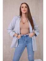 Šedé sako s elegantnými klopami