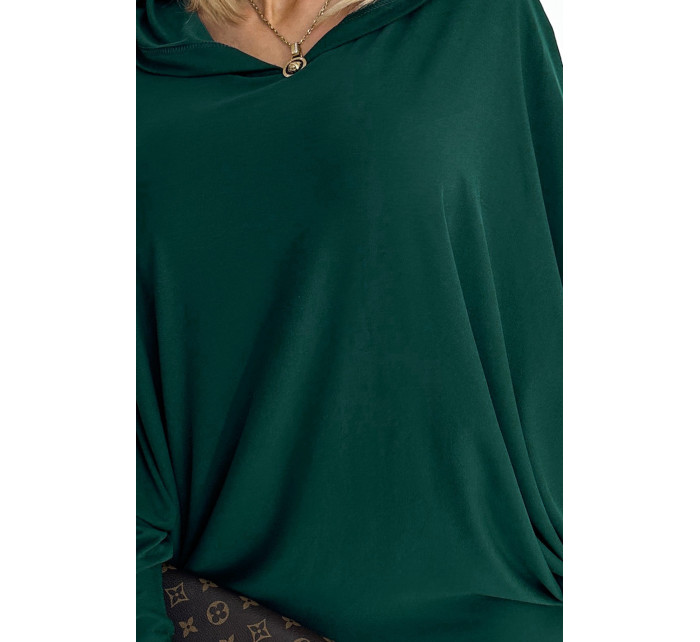 Dámske netopierie šaty vo fľaškovo zelenej farbe s kapucňou 400-1