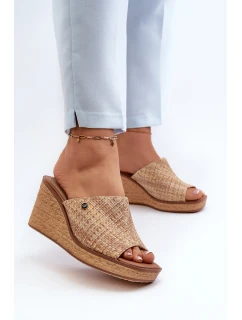 Dámské pantofle na podpatku model 21659185 Beige - SERGIO LEONE