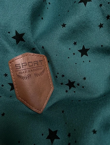 Zelená dámská mikina s kapucí a se vzorem model 21308818 - 6&8 Fashion
