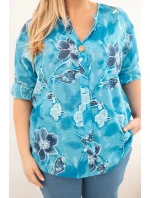 Dámska bavlnená blúzka pre plnoštíhle ženy v tyrkysovej farbe s kvetinovým vzorom