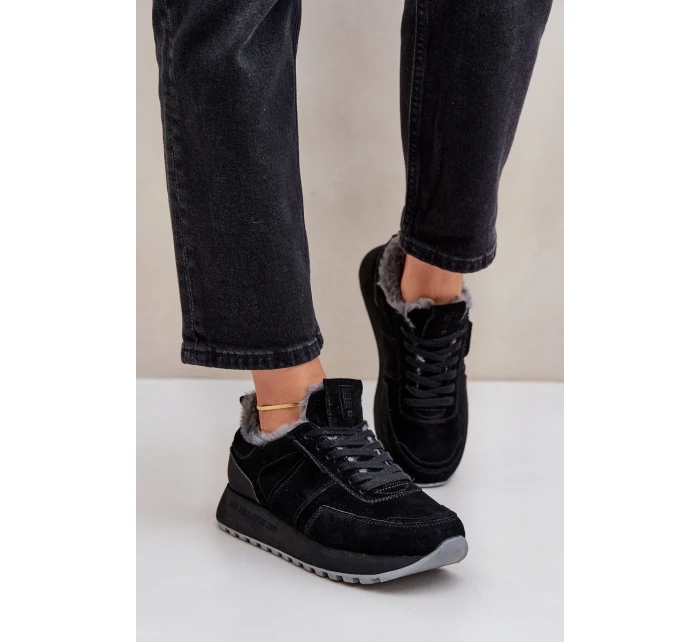 Semišové dámske tenisky s kožušinou a lesklým prvkom Big Star OO274580 Hi-Poly System black Semišové dámske tenisky s kožušinou a lesklým prvkom Big Star OO274580 Hi-Poly System black