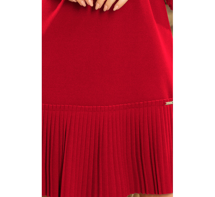 Pohodlné dámske plisované šaty v bordovej farbe model 7606643