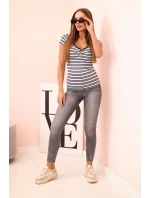 Dámská bavlněná žebrovaná halenka s výstřihem a ozdobným model 22014275 tmavě modrá - K-Fashion