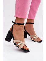 Sandále na podpätku model 226334 Vykročte štýlovo