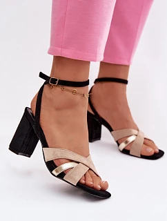 Sandále na podpätku model 226334 Vykročte štýlovo