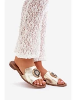 Kožené sandály s ozdobou na plochém podpatku Zazoo model 21682450 zlaté - Boto Kožené sandály s ozdobou na plochém podpatku Zazoo model 21682450 zlaté - Boto