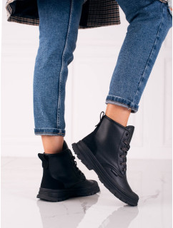 Vynikajúce dámske členkové topánky čierne s plochým podpätkom