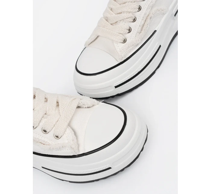 Zaujímavé dámske tenisky biela platforma