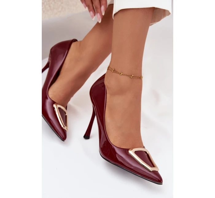 Lakované lodičky se zlatým detailem bordó model 21710695 - Boto