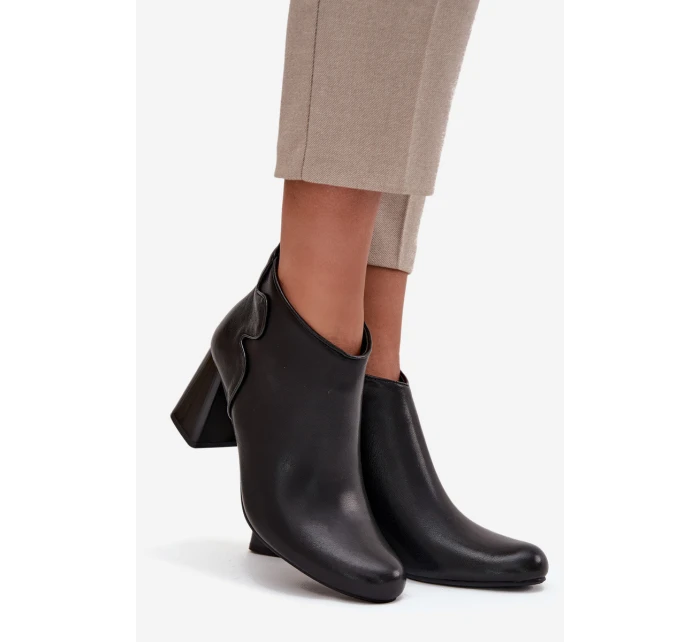 Kožené zimní kotníčkové boty na podpatku Černé model 21712802 - Boto